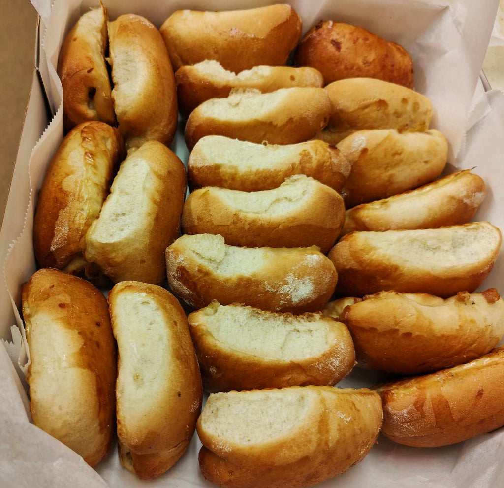 1 kg Savoury buns with bacon bits